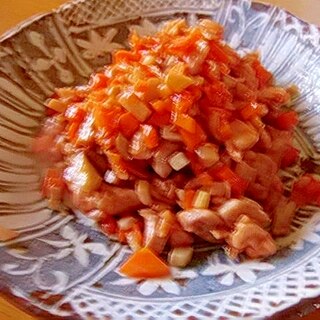 鶏肉とみじん切り野菜のケチャップ炒め